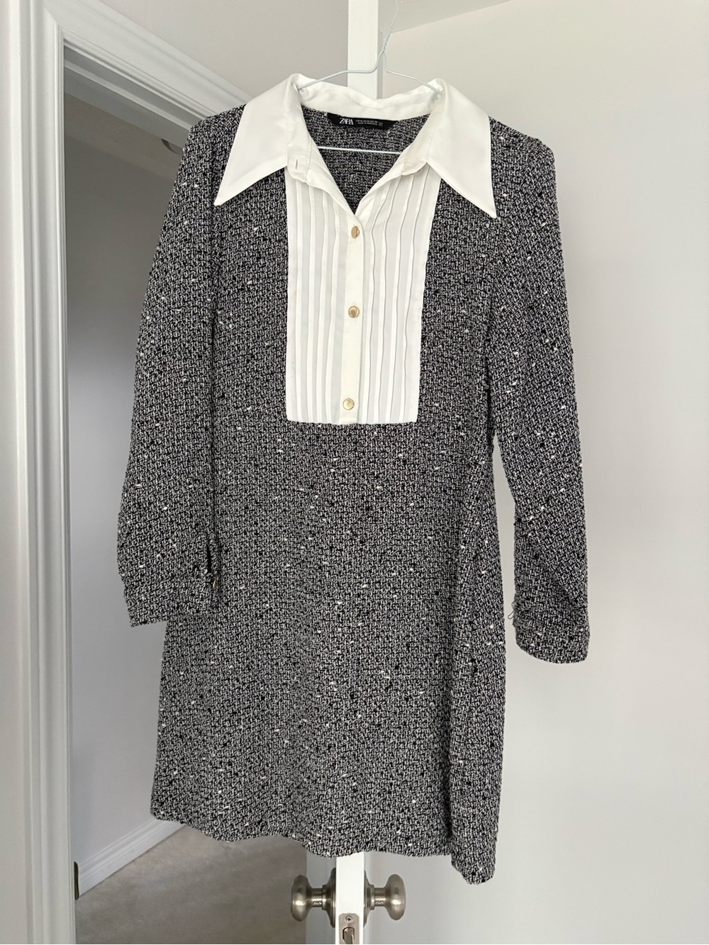 Zara Black & White Long-Sleeve Collared Knit Dress